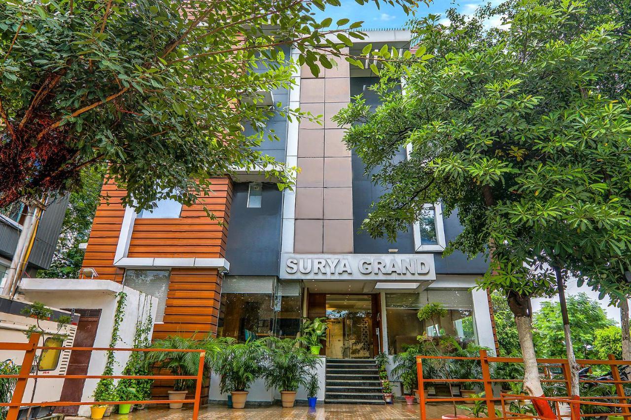 Fabhotel Surya Grand Gomti Nagar Chinhat Exterior photo